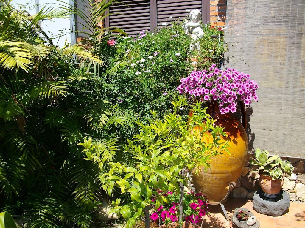 Holidaysora Taormina - Il Giardino Di Graziella Εξωτερικό φωτογραφία